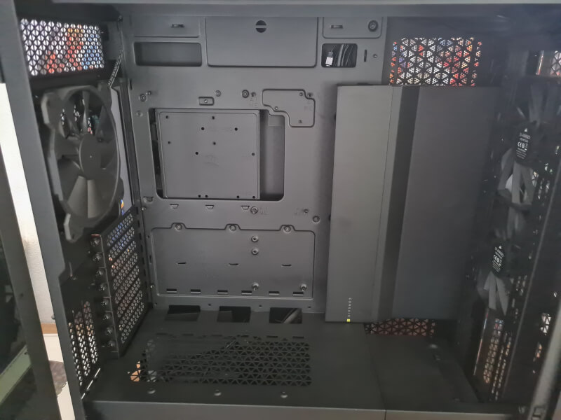 Airflow tower PC Corsair 7000D full chassis Full-tower case ATX.jpg
